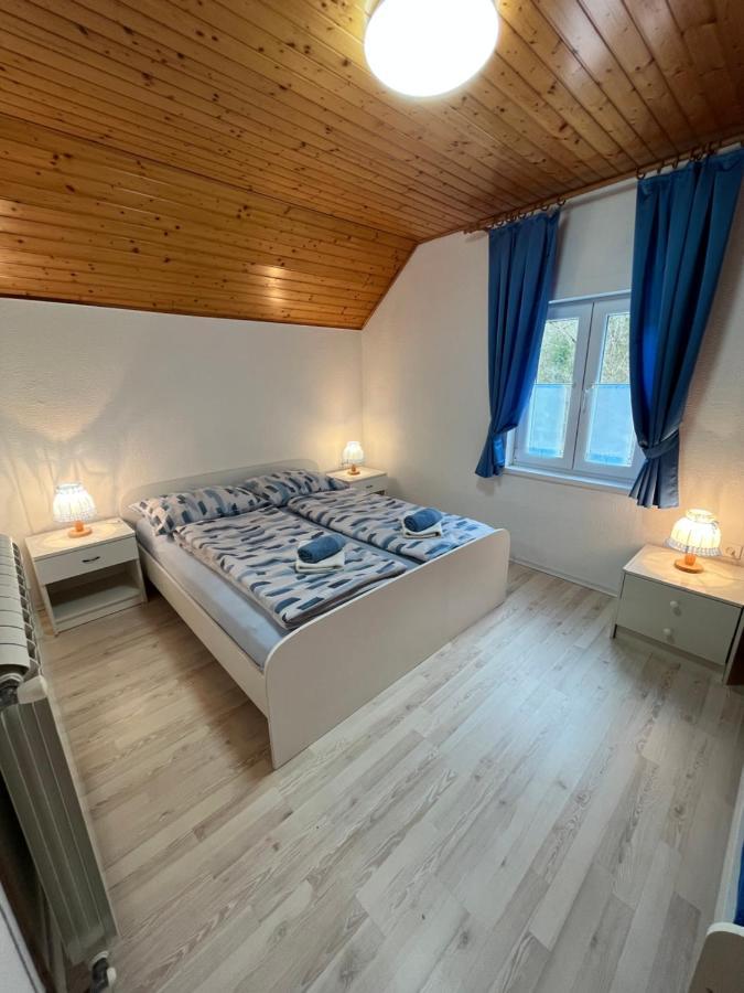 Apartmaji In Sobe Cuder Soca Bilik gambar
