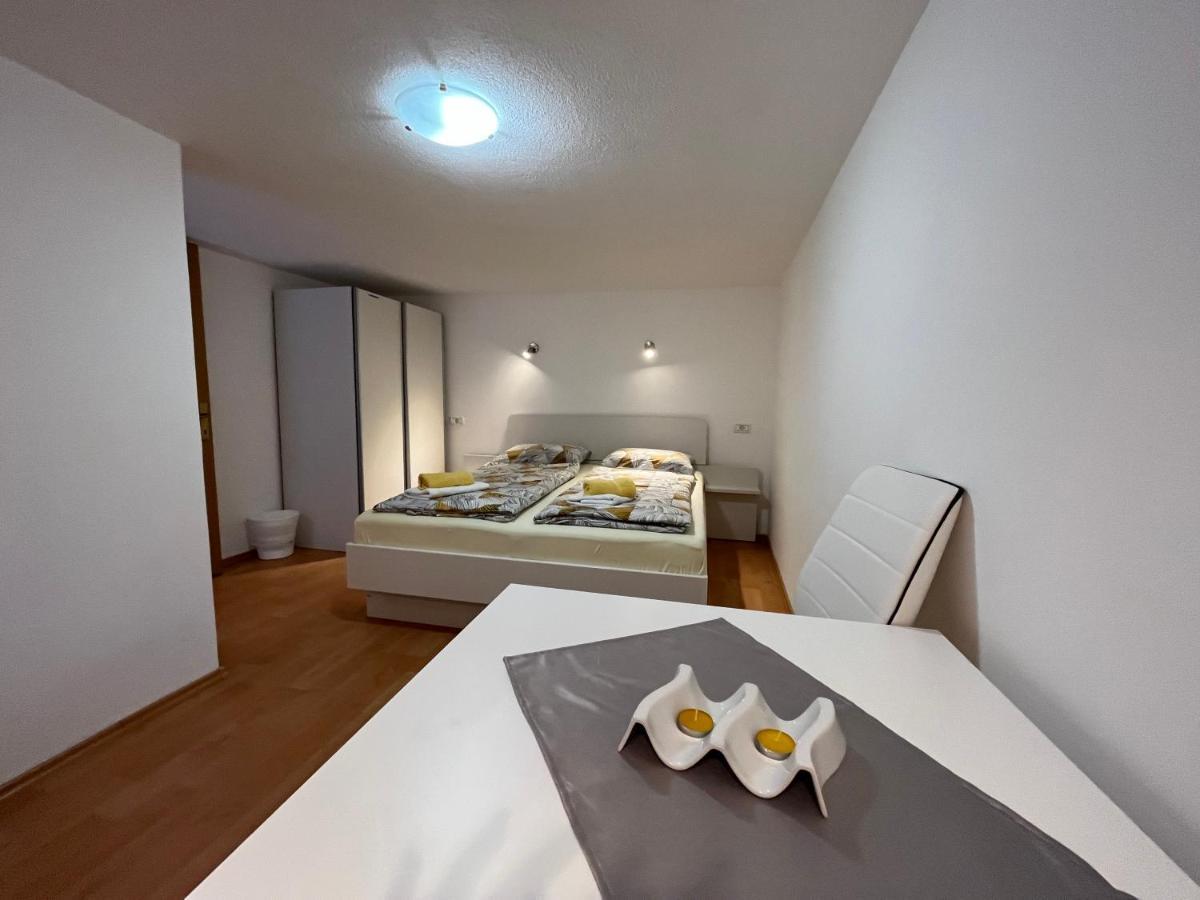 Apartmaji In Sobe Cuder Soca Luaran gambar